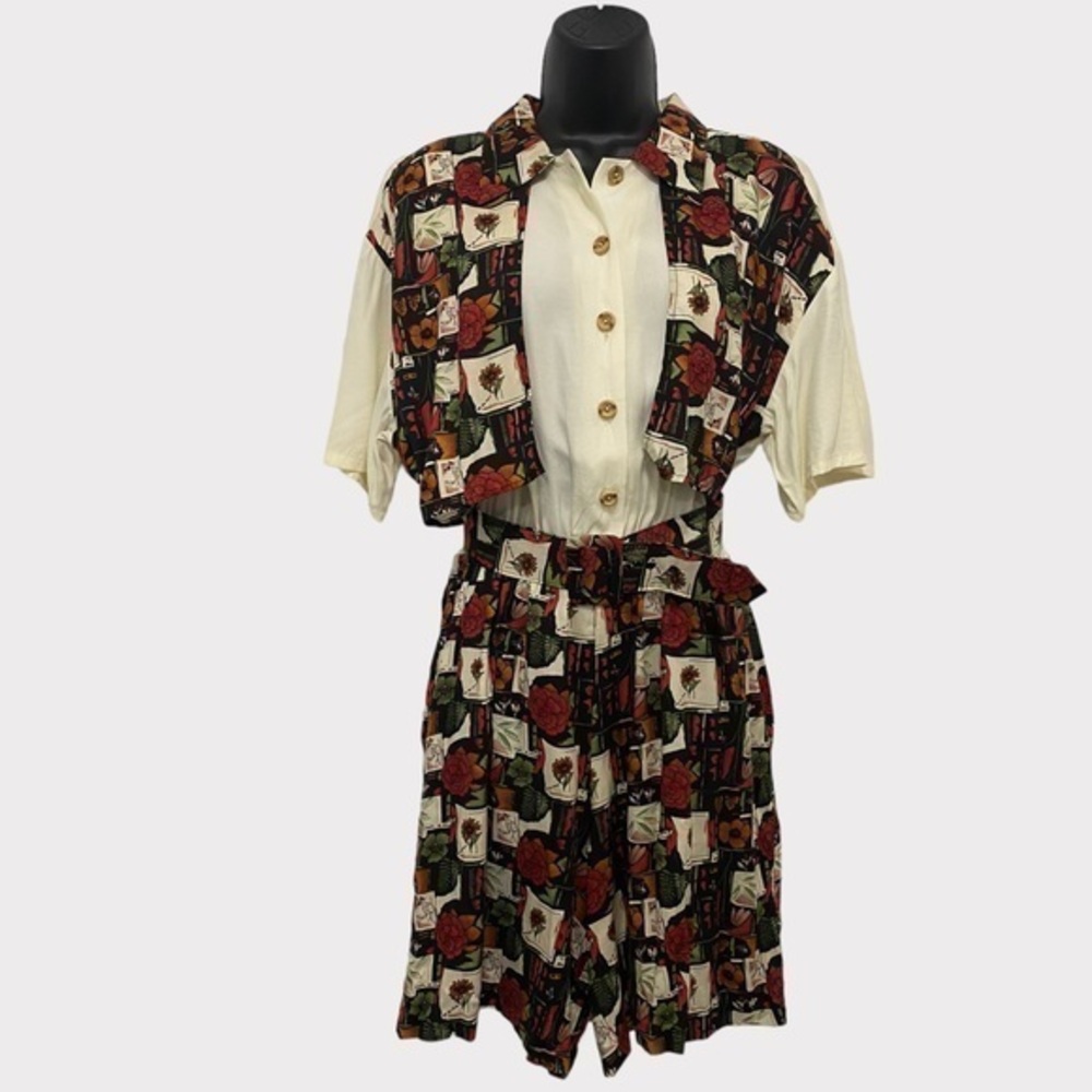 Robert Stevens Vintage Cream & Red Floral Short Sleeve Shorts Romper Size Medium